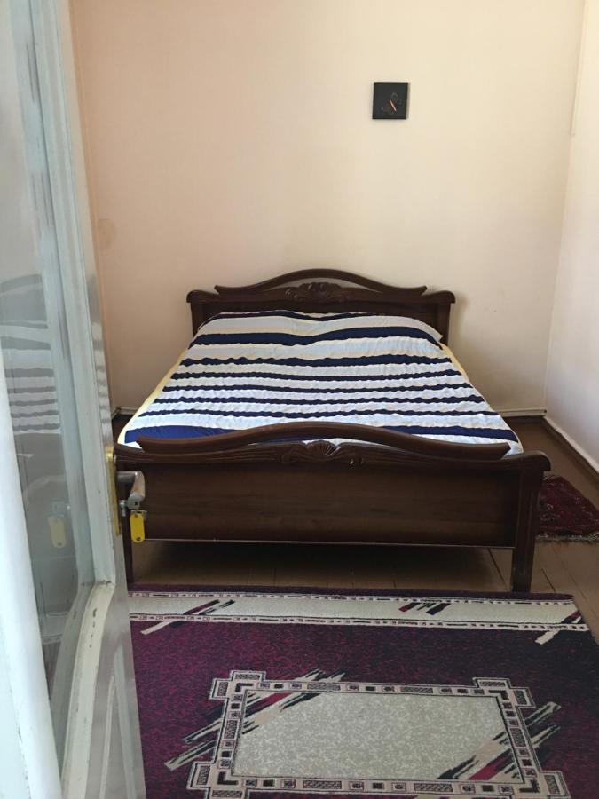 Friendly B&B Gyumri Esterno foto